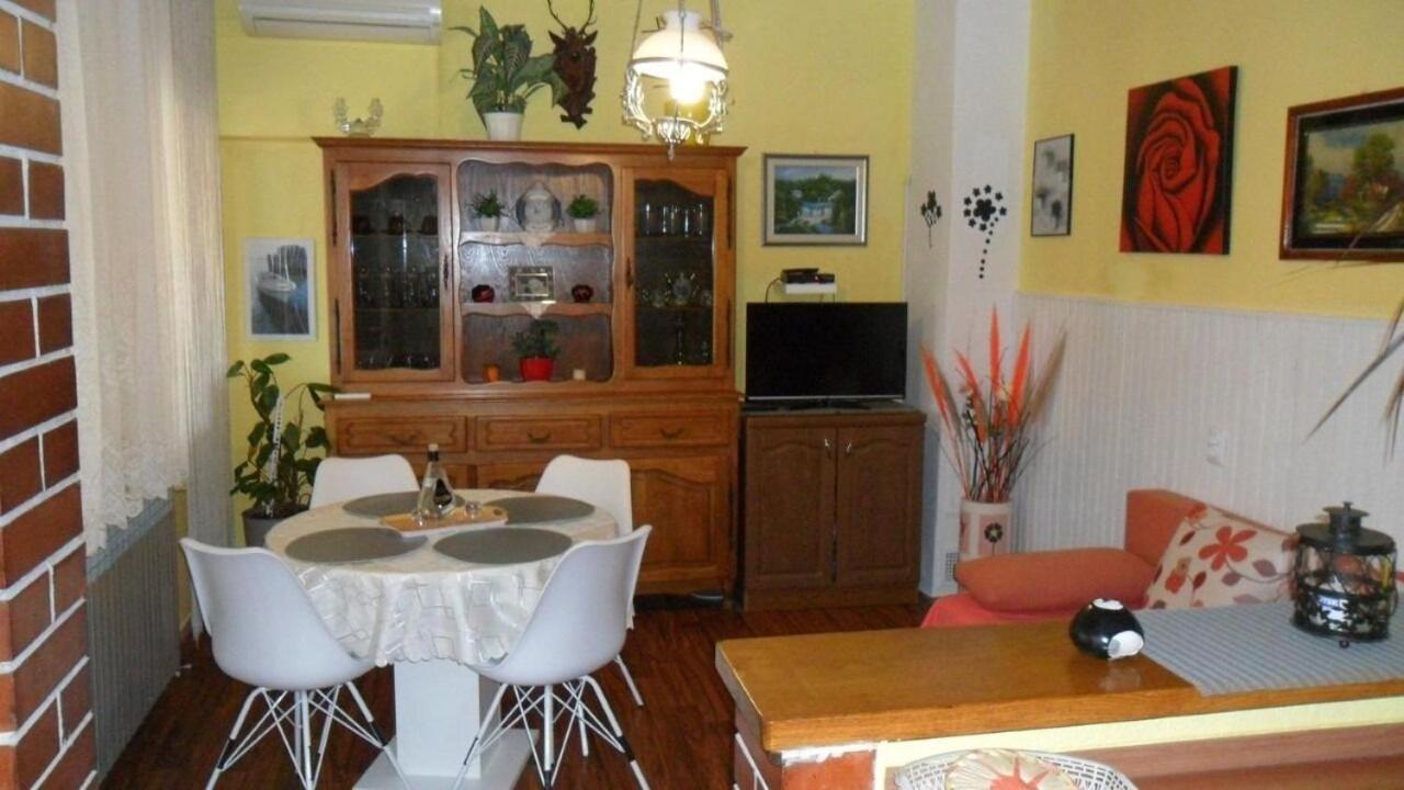 Apartment Ralje Сали Екстериор снимка