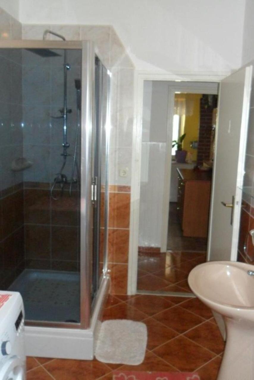 Apartment Ralje Сали Екстериор снимка