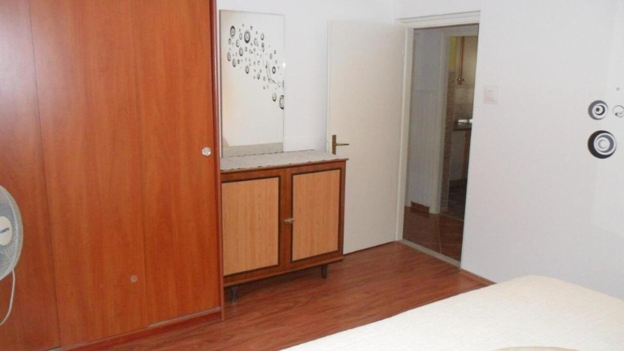 Apartment Ralje Сали Екстериор снимка